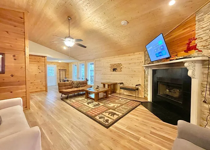 Lazy Bear Cabin